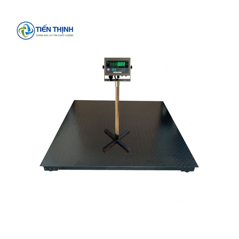 Cân sàn điện tử màu đen với màn hình hiển thị số, dùng trong công nghiệp.