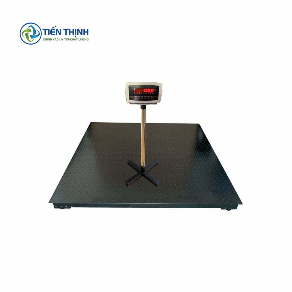 Cân sàn điện tử màu đen, thiết kế đơn giản, dễ sử dụng.