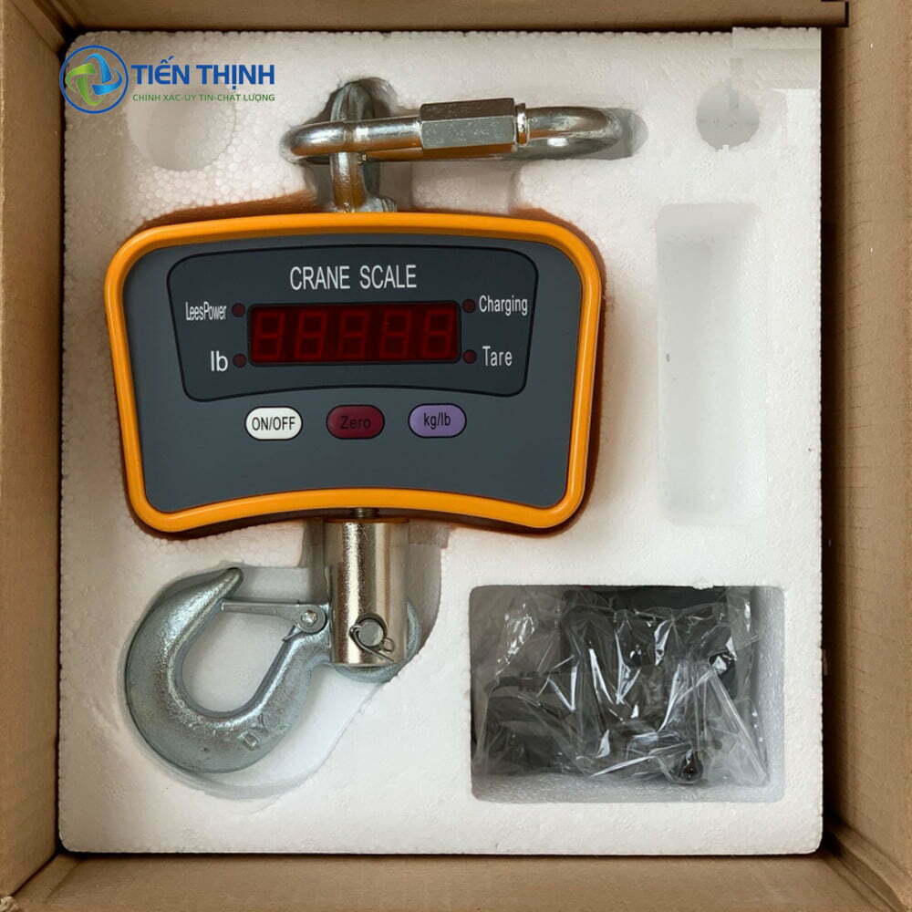 Cân treo điện tử Crane Scale với màn hình số hiển thị rõ ràng.