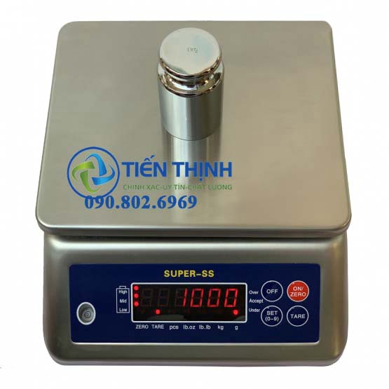 Cân điện tử inox Super-SS với màn hình số đỏ, thiết kế hiện đại.