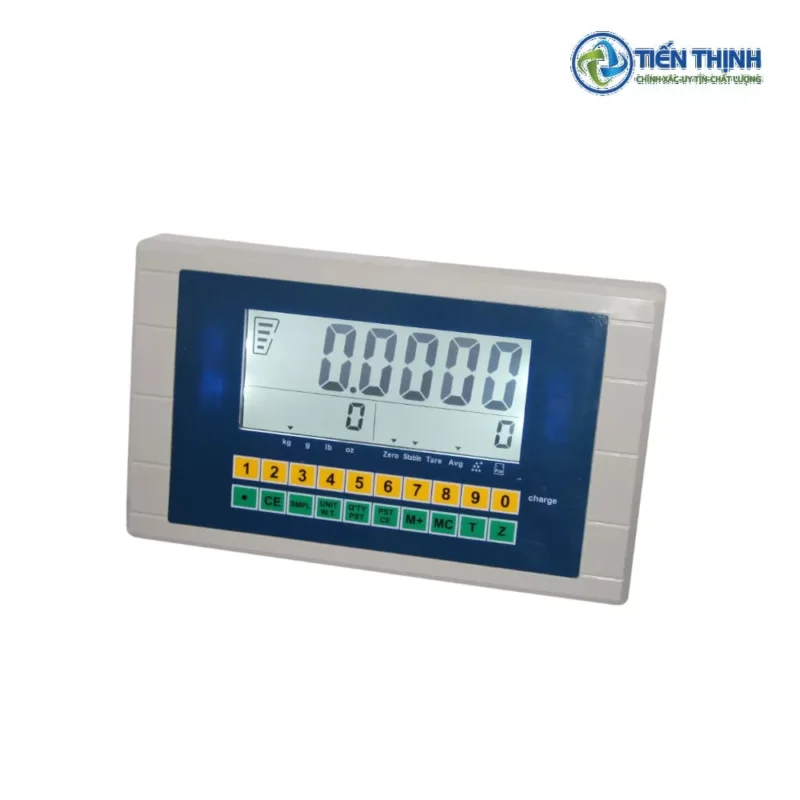 Màn hình cân điện tử trắng, hiển thị số xanh, có bàn phím số.
