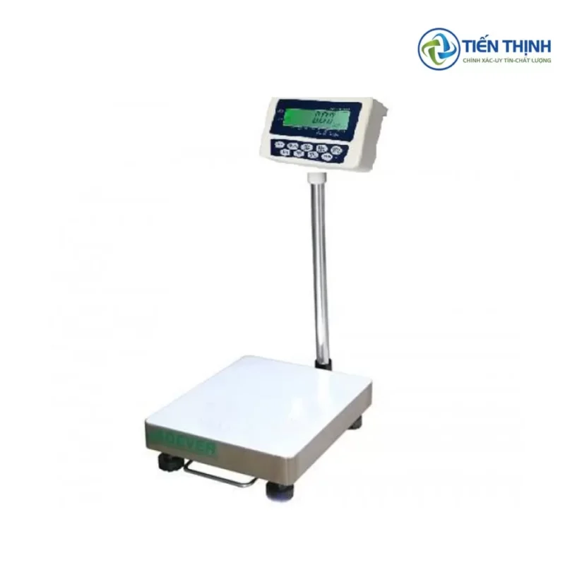 Cân điện tử kỹ thuật số màu trắng, có màn hình hiển thị số và bàn phím.