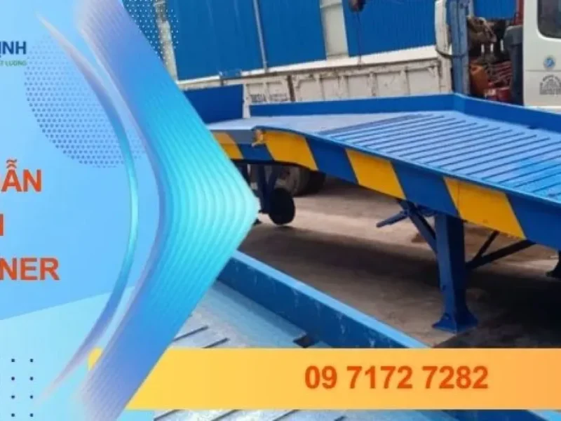 Cầu nối hàng tự động, giúp nâng hạ hàng hóa dễ dàng trong kho.